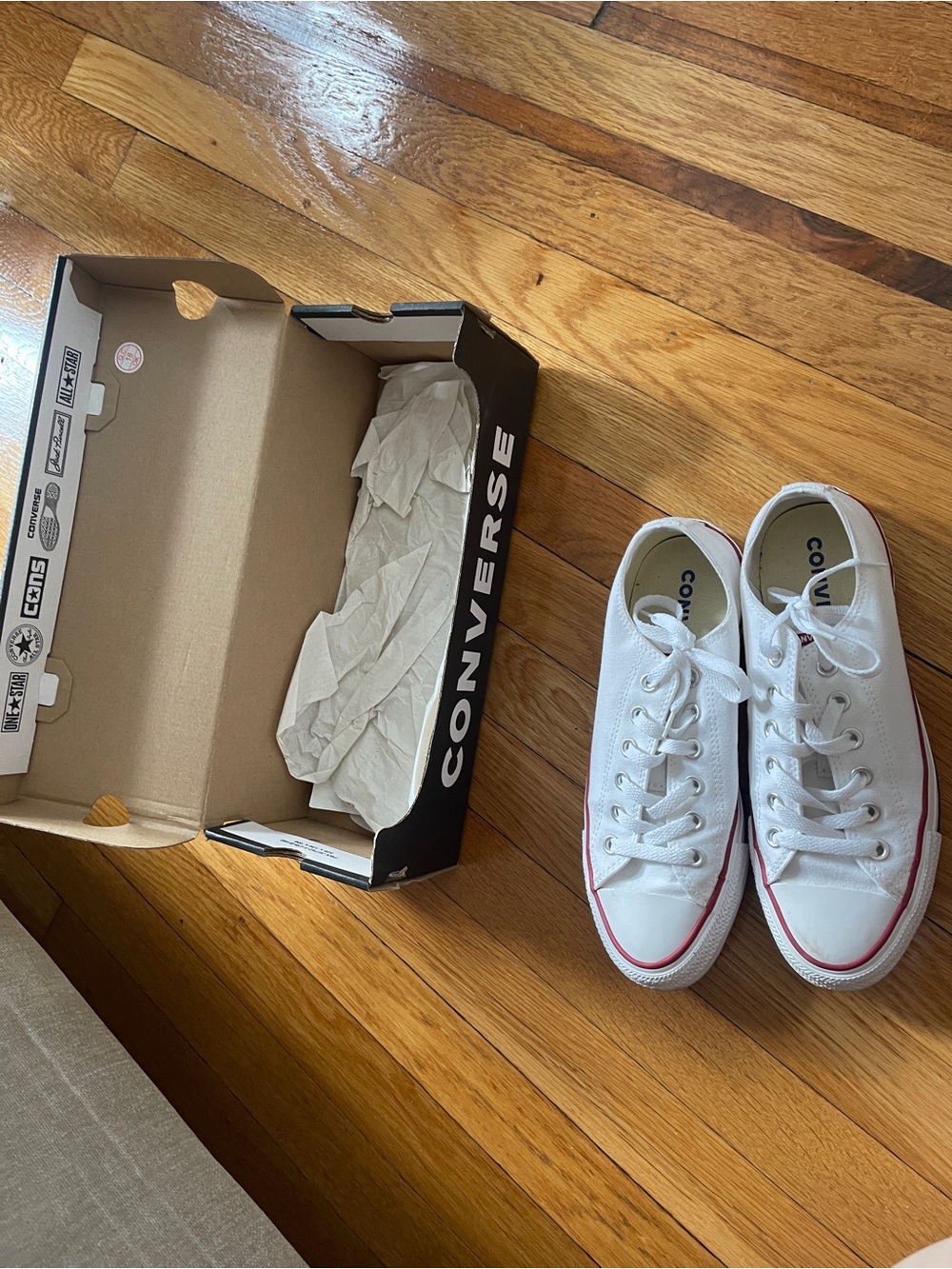 Converse unisex White Low Top Sneakers with Red Trim size 8 W size 6 M